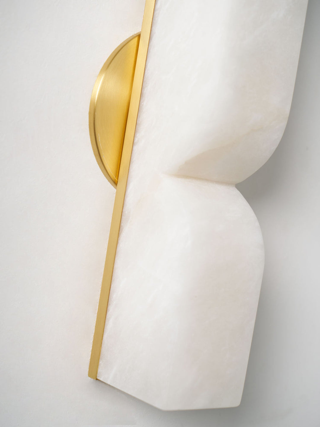 Alabaster Essence Plug - in Wall Sconce - Vakkerlight