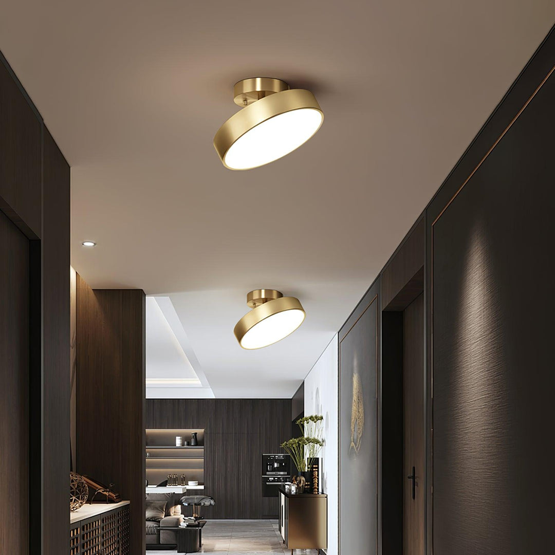 Hero Rotating Ceiling Lamp - Vakkerlight