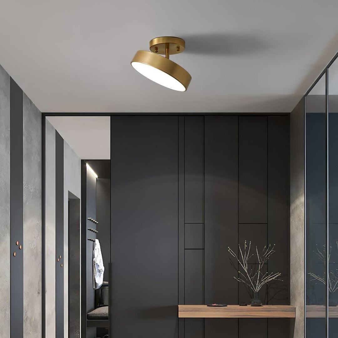 Hero Rotating Ceiling Lamp - Vakkerlight