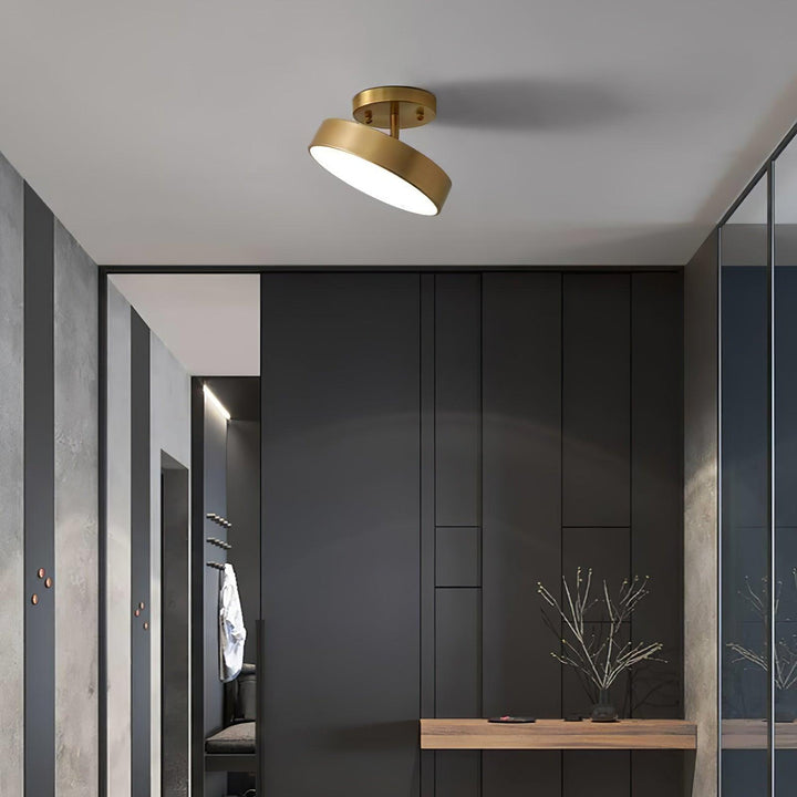 Hero Rotating Ceiling Lamp - Vakkerlight