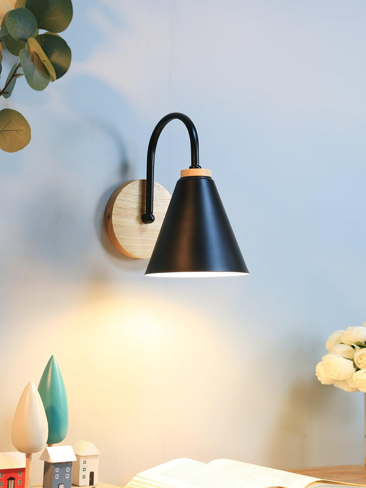Kona Nordic Wall Lamp - Vakkerlight