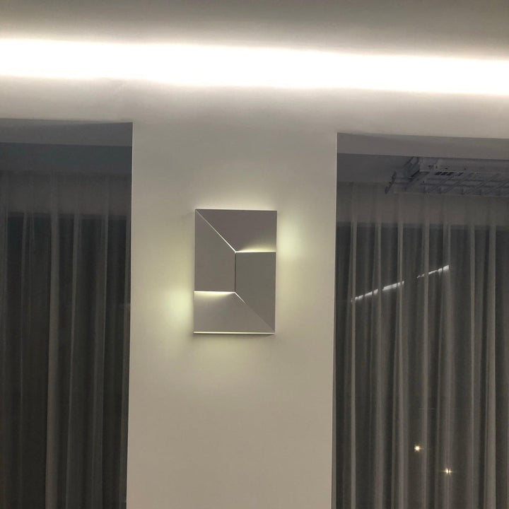 Shadows Grand Sconce-Artelux Atelier