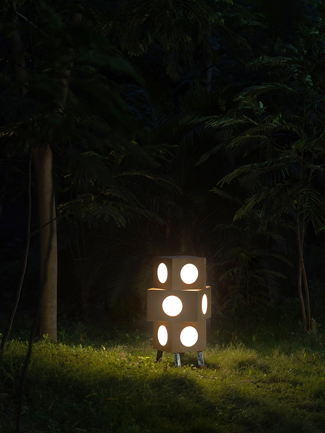 Square Robot Floor Lamp-Artelux Atelier